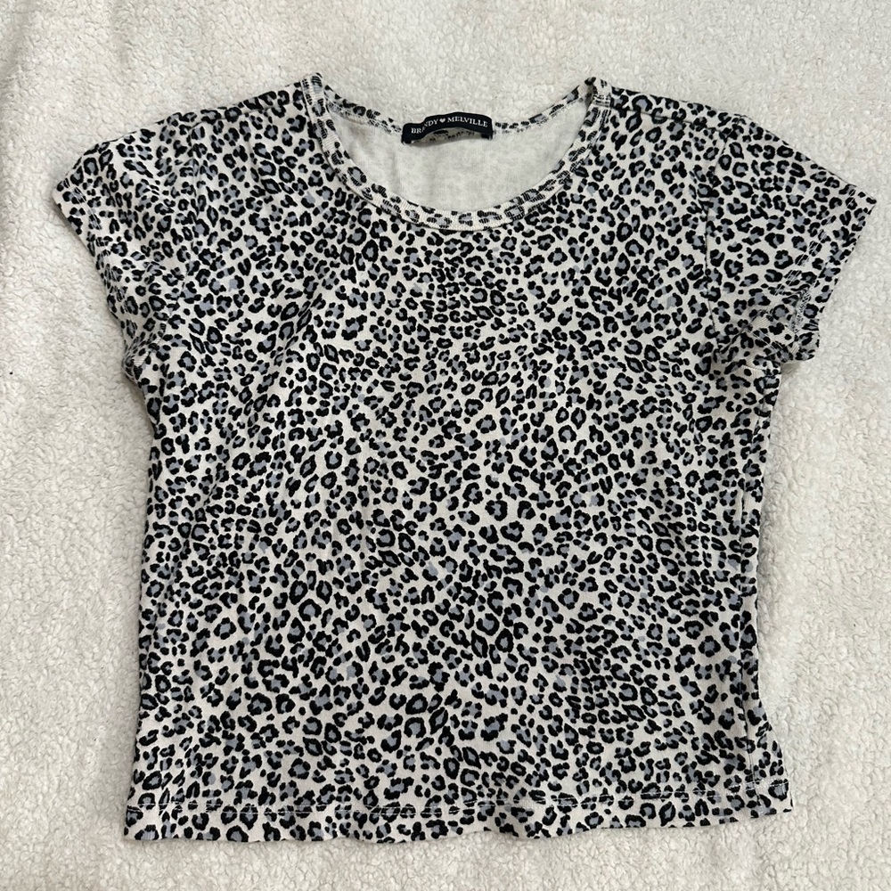 Brandy Melville baby tee